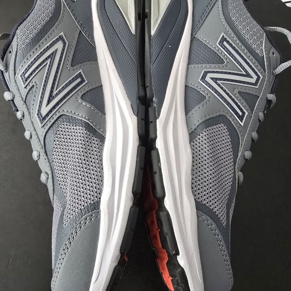 New Balance Men's Gray Running Shoes Like New!!!!